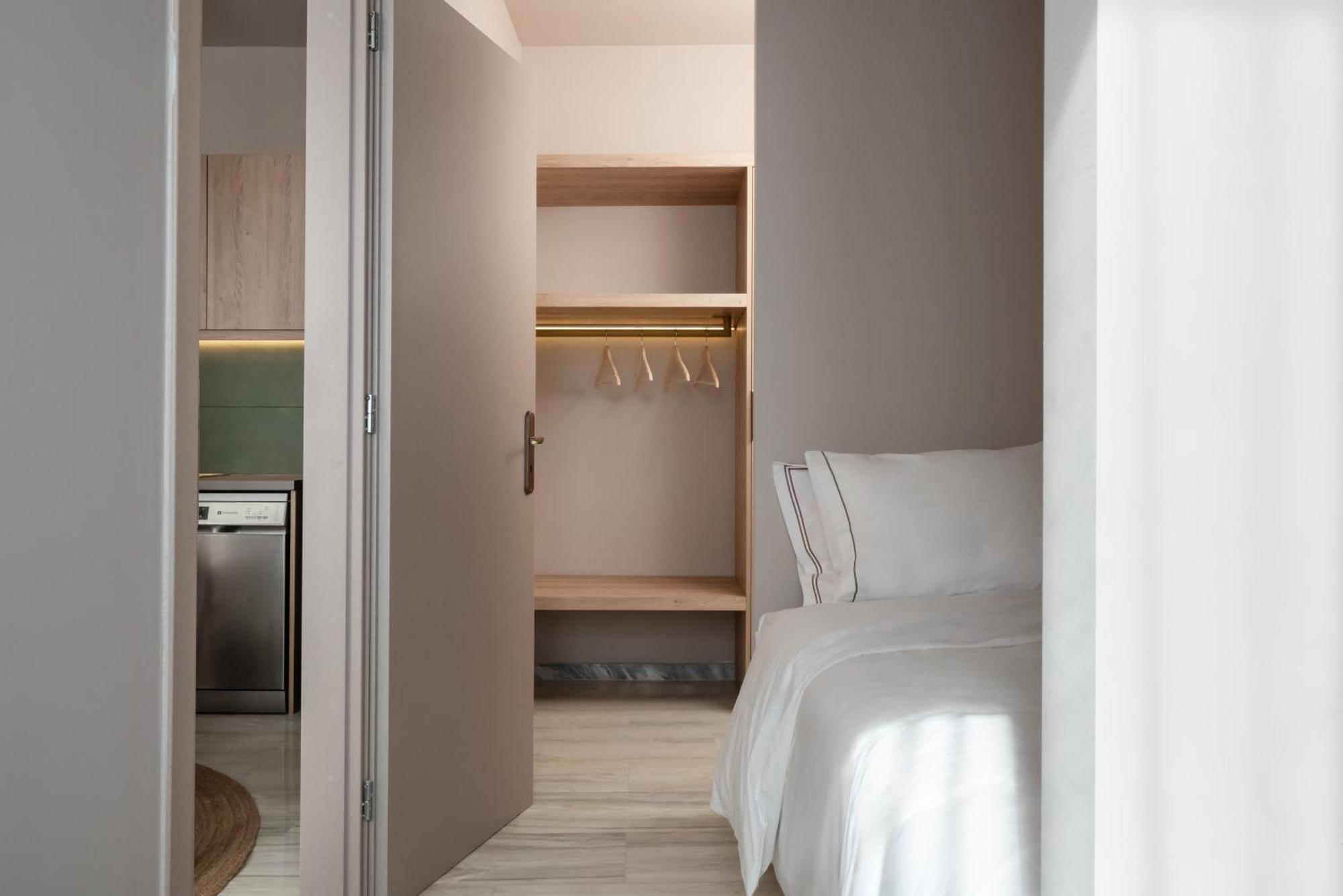 Num Suites & Lofts Афины Экстерьер фото